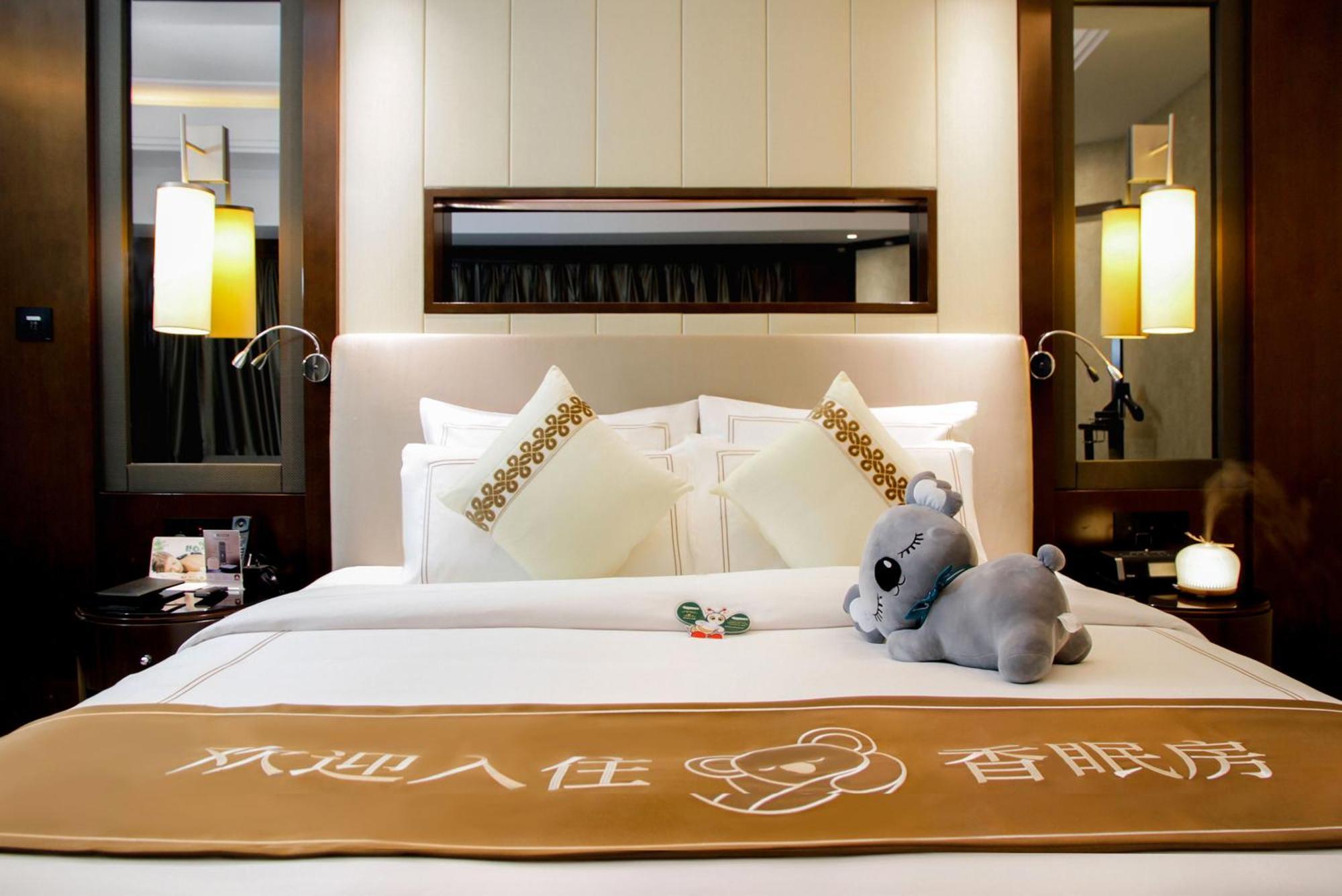 The Pavilion Hotel Sencsen Kültér fotó